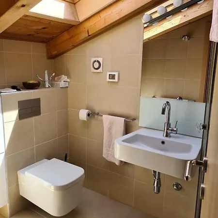 Robi Apartament *