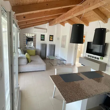 Robi Apartament